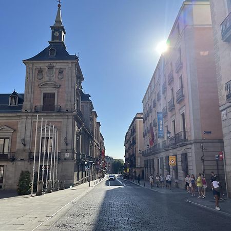 Dplace To Be - Luxury Apartment In Historic Center Madri Exterior foto