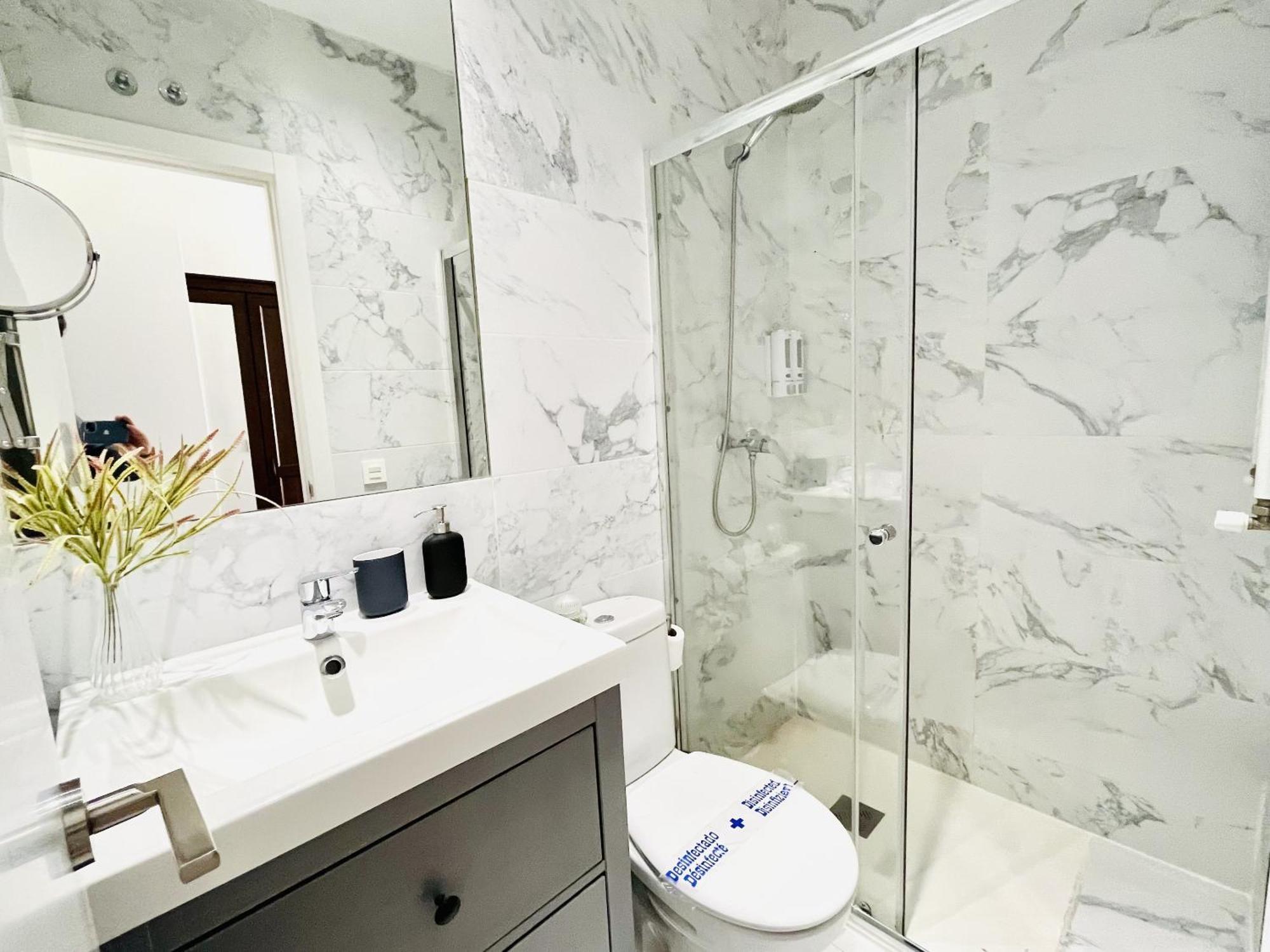 Dplace To Be - Luxury Apartment In Historic Center Madri Quarto foto