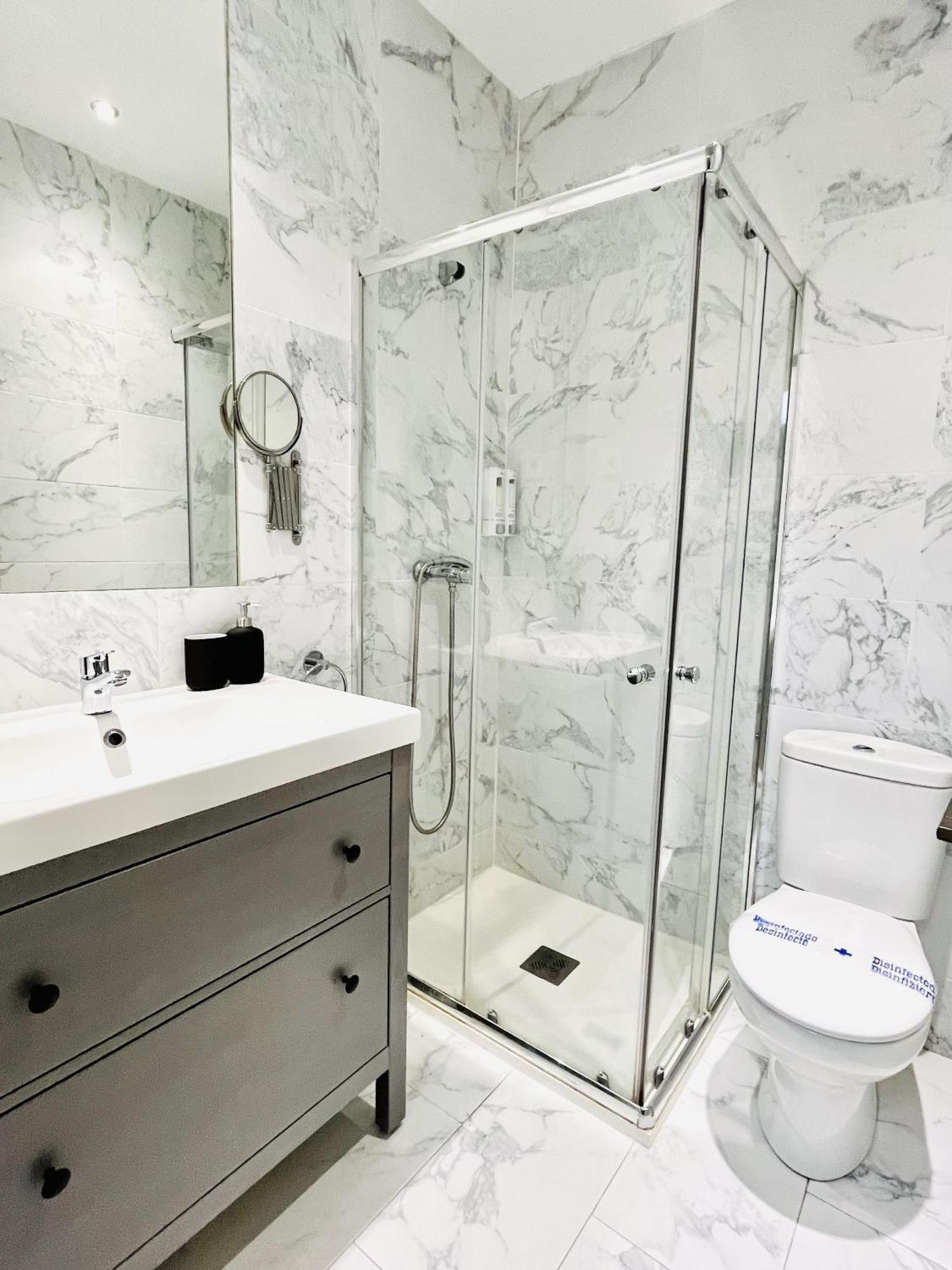 Dplace To Be - Luxury Apartment In Historic Center Madri Quarto foto