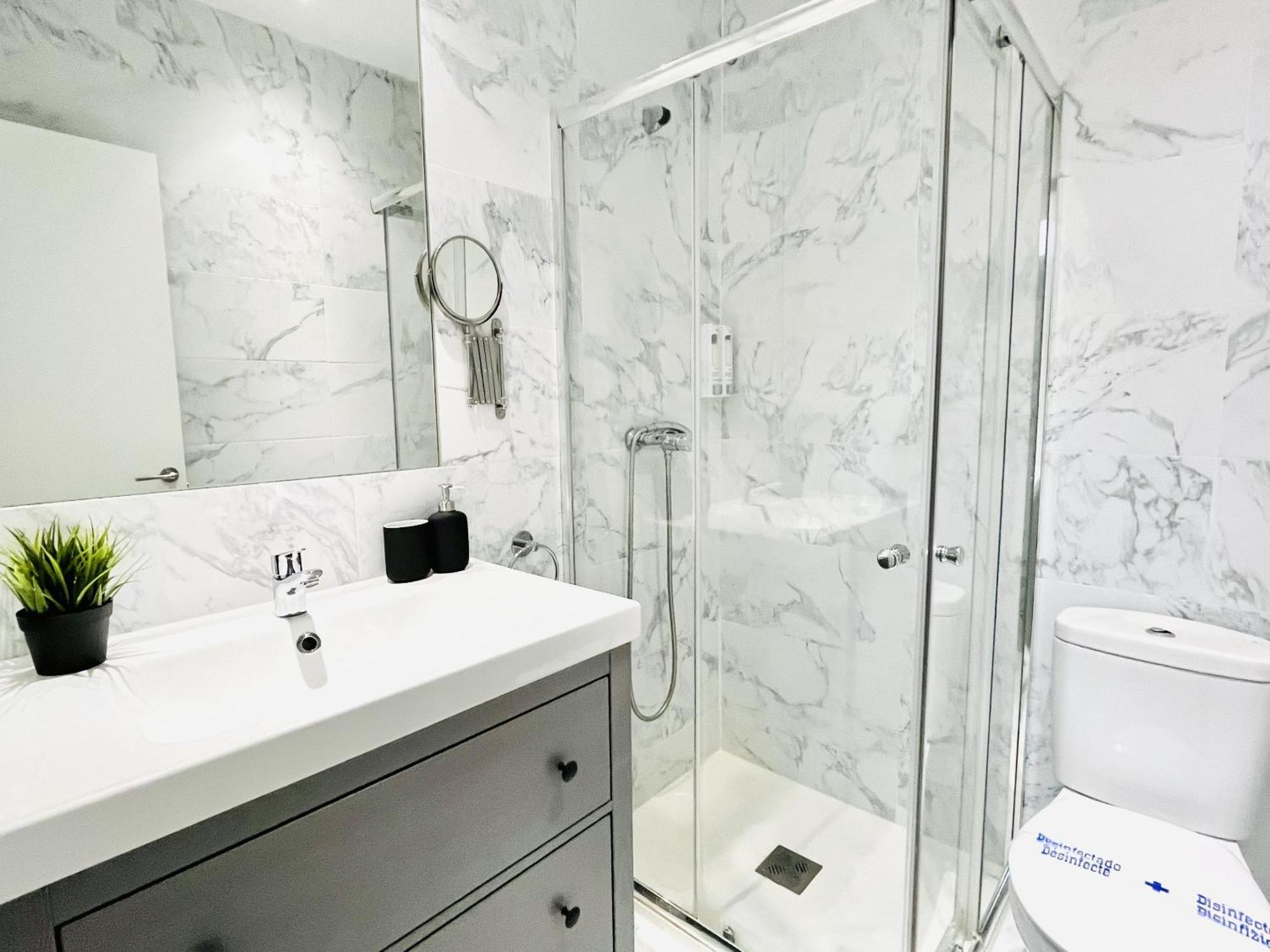 Dplace To Be - Luxury Apartment In Historic Center Madri Quarto foto