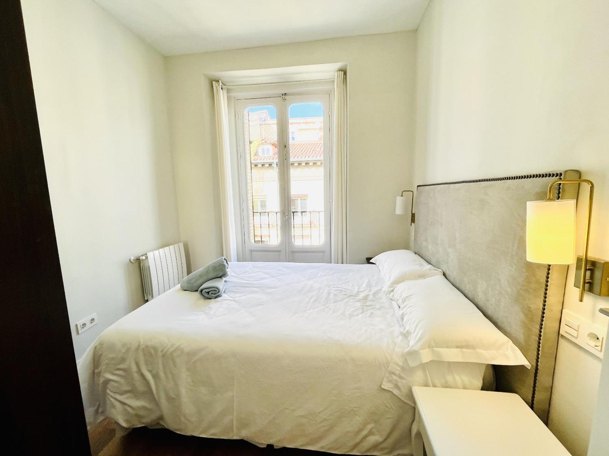 Dplace To Be - Luxury Apartment In Historic Center Madri Quarto foto