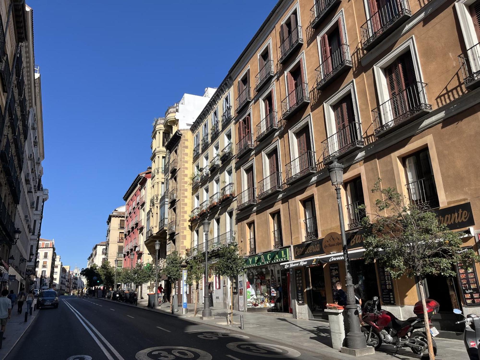 Dplace To Be - Luxury Apartment In Historic Center Madri Exterior foto