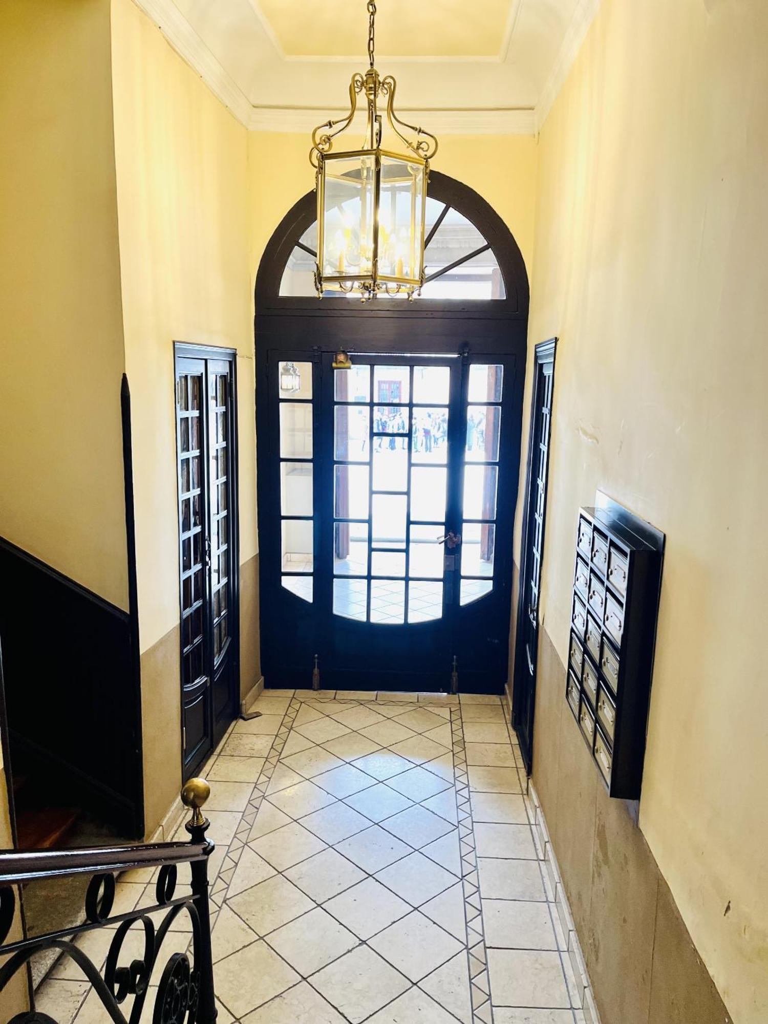 Dplace To Be - Luxury Apartment In Historic Center Madri Exterior foto